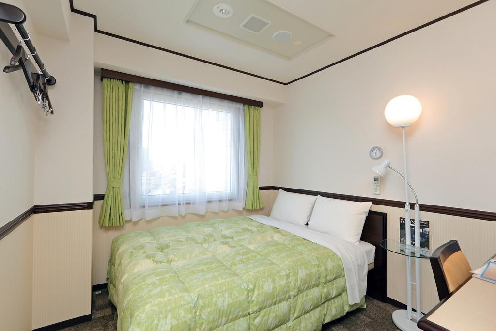Toyoko Inn Osaka Umeda Nakatsu No.1 Pokój zdjęcie